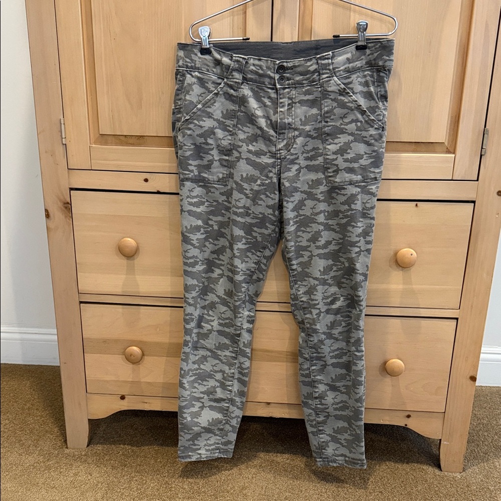 Jag Jeans Woman’s Green Camouflage skinny Pants